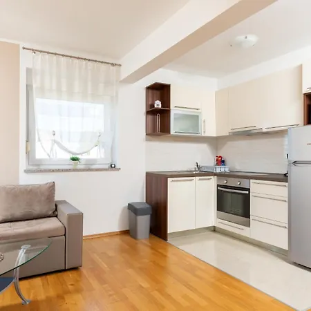 Tina - A2 First Floor - Mpolo Apartment Medulin