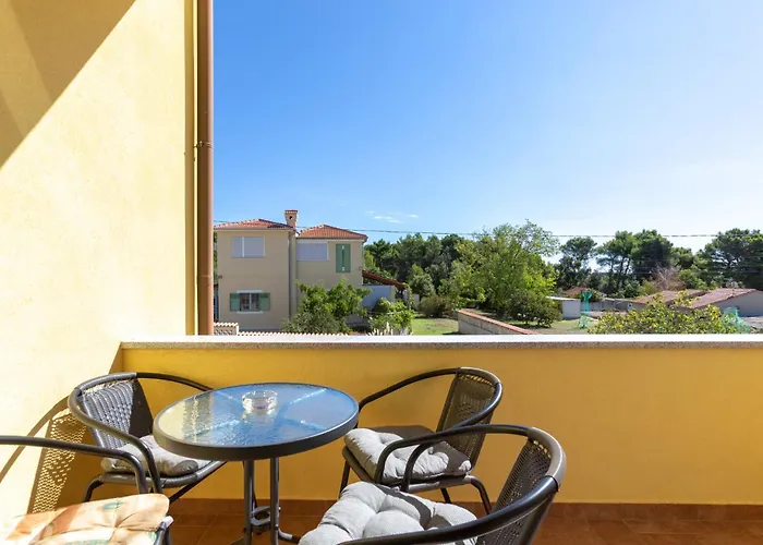 Tina - A2 First Floor - Mpolo Apartmán *